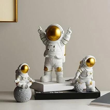 Street27 Resin Astronaut Spaceman