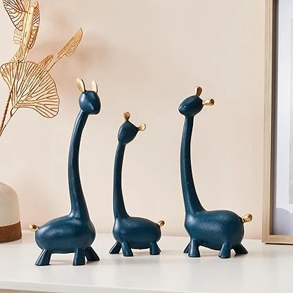 Giraffe Sculpture